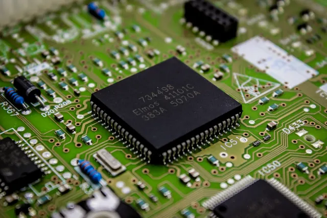 Integrated circuit on a printed circuit board
